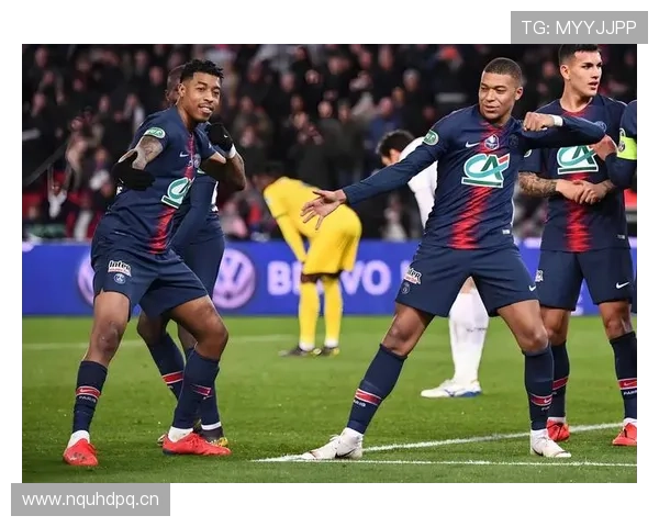 巴黎圣日耳曼淘汰赛稳定性成疑，控场不足局面波动问题影响欧冠走势