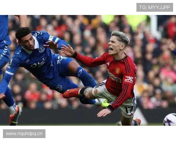 曼联防守体系漏洞频出:稳定性承压,竞争格局面临考验 曼联防守体系漏洞频出:稳定性承压,竞争格局面临考验